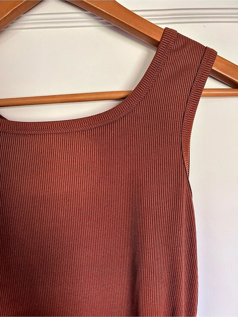 SHEIN Solid Rib-Knit Side Drawstring Tank Top - Picture 3 of 5